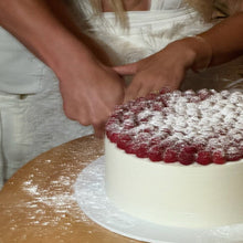 Load image into Gallery viewer, Fresh Berry Cake - ITALIAN ROUNDS