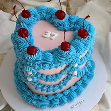 Load image into Gallery viewer, HEART Vintage Cakes