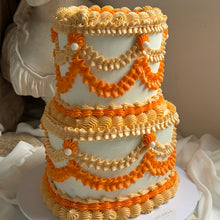 Load image into Gallery viewer, 2-Tier Heart Vintage Cake
