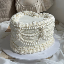 Load image into Gallery viewer, LUXE Pearl HEART Vintage Cakes (white on white)