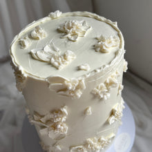 Load image into Gallery viewer, PALETTE KNIFE FLORAL CAKE double height (24-64 pax)