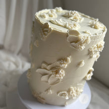 Load image into Gallery viewer, PALETTE KNIFE FLORAL CAKE double height (24-64 pax)