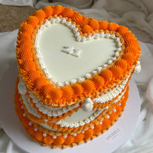 Load image into Gallery viewer, HEART Vintage Cakes