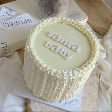 Load image into Gallery viewer, Cable Knit Christmas Cake