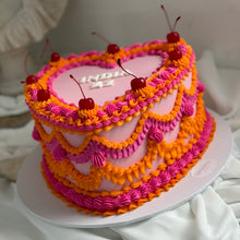 Load image into Gallery viewer, HEART Vintage Cakes