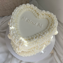 Load image into Gallery viewer, LUXE Pearl HEART Vintage Cakes (white on white)