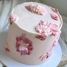 Load image into Gallery viewer, PALETTE KNIFE FLORAL CAKE double height (24-64 pax)
