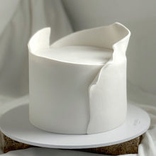 Load image into Gallery viewer, WRAPPED IN LOVE CAKE (12-32 pax)