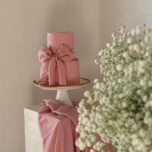 Load image into Gallery viewer, 2-Tier BOW CAKE (40-60 pax)