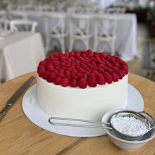 Load image into Gallery viewer, Fresh Berry Cake - ITALIAN ROUNDS