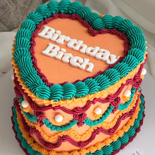 Load image into Gallery viewer, HEART Vintage Cakes