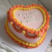Load image into Gallery viewer, HEART Vintage Cakes