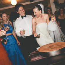 Load image into Gallery viewer, Grand Tiramisu Wedding Dessert Cake