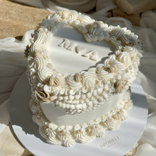 Load image into Gallery viewer, Custom message on heart shaped vintage wedding cake with piped buttercream border