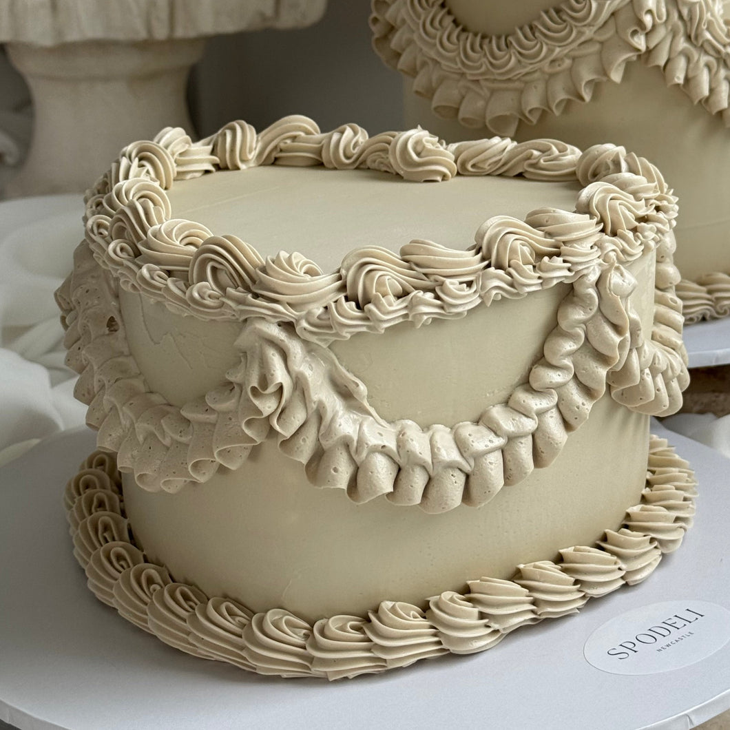 6” Vintage Beige HEART | Sticky Date & Apple