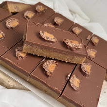 Load image into Gallery viewer, Homemade Chokito slices with milk chocolate and Chokito pieces – Newcastle gift delivery
