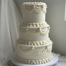 Load image into Gallery viewer, 3T ROUND Vintage Cake 6&quot; 8&quot; 10&quot; (74 pax)
