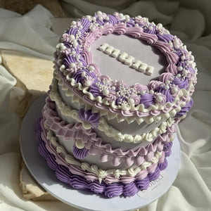 ROUND Vintage Cakes