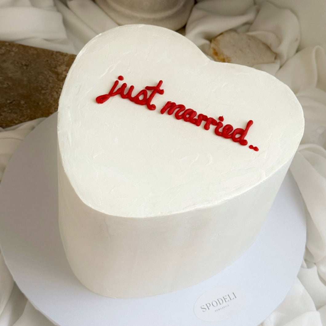 HEART Retro Cakes