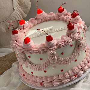 ROUND Vintage Cakes