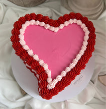 Load image into Gallery viewer, SWEETHEART Vintage Cake 7” (15 pax)
