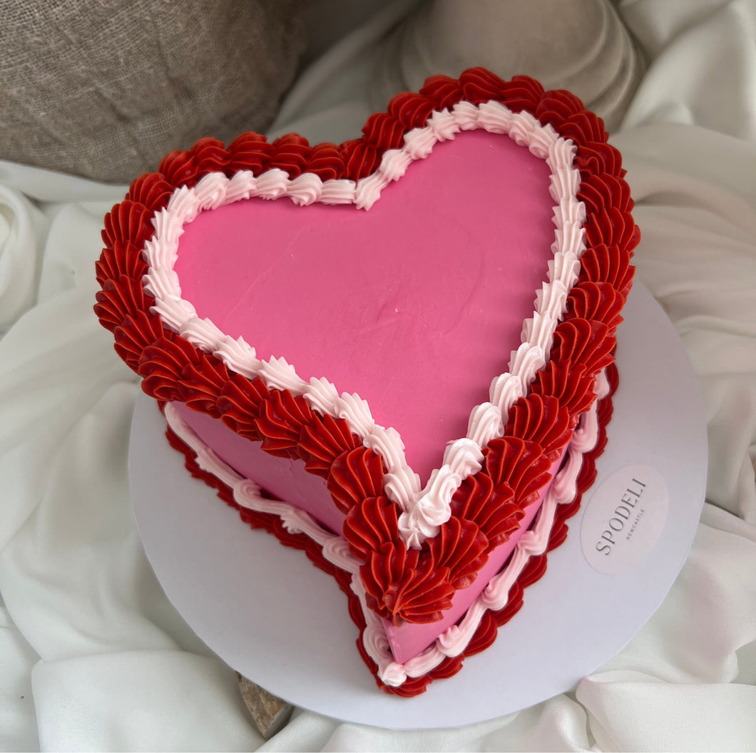 SWEETHEART Vintage Cake 7” (15 pax)