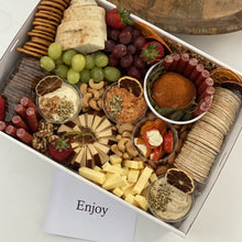 Load image into Gallery viewer, Cheese &amp; Dip Nibbler | Medium
